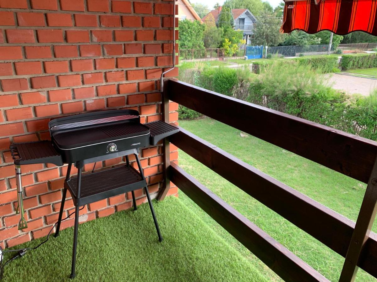 Balatonic Apartman Zamardi Exterior photo