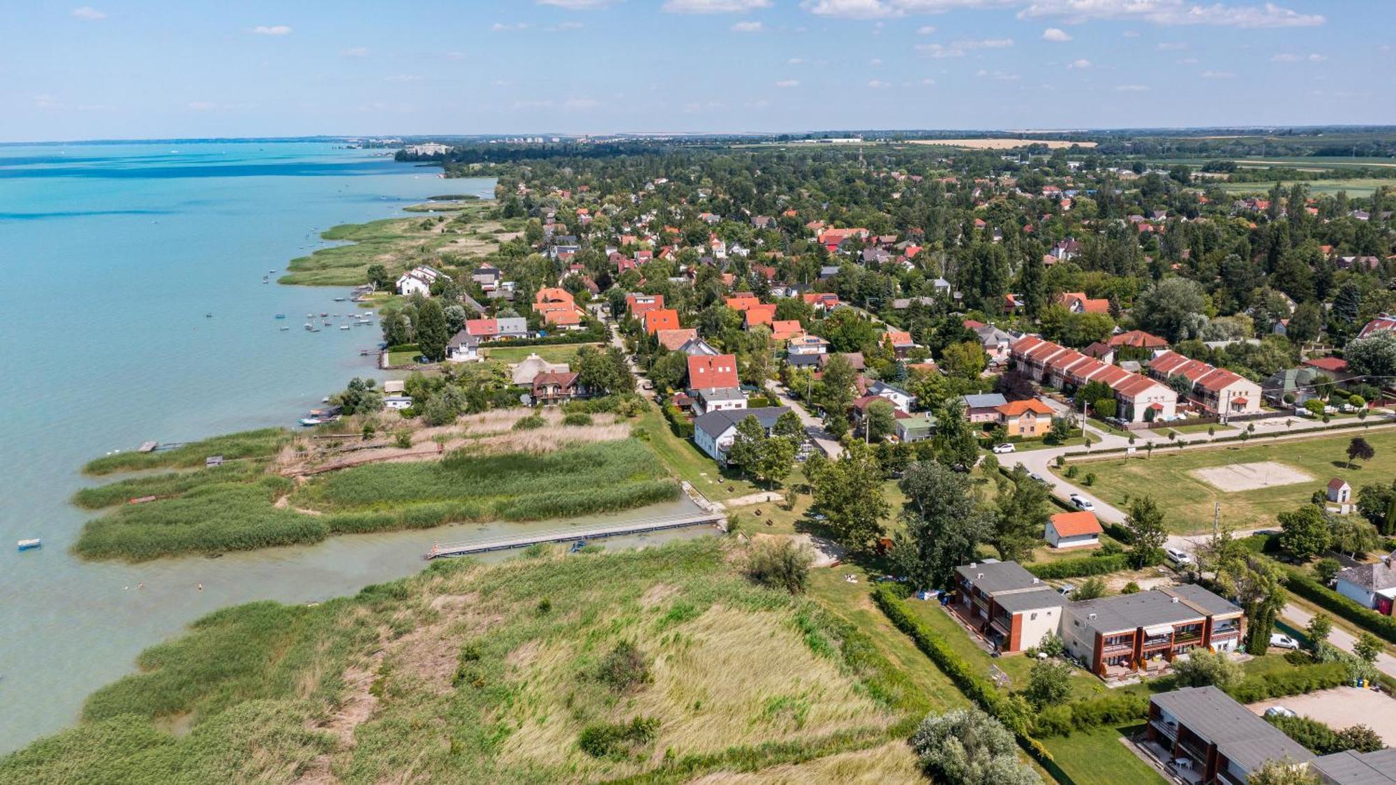 Balatonic Apartman Zamardi Exterior photo